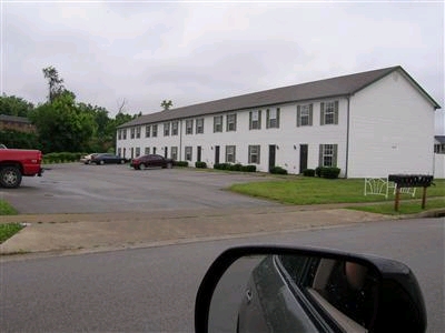 917 Altamont Ct in Versailles, KY - Foto de edificio