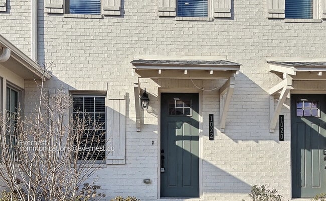 property at 1022 Windsor Dr