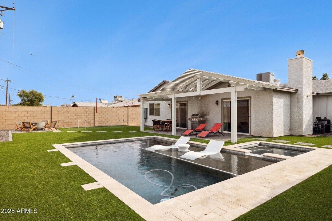 6902 E Loma Land Dr in Scottsdale, AZ - Building Photo