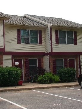 Fairlawn Townhomes in State College, PA - Building Photo