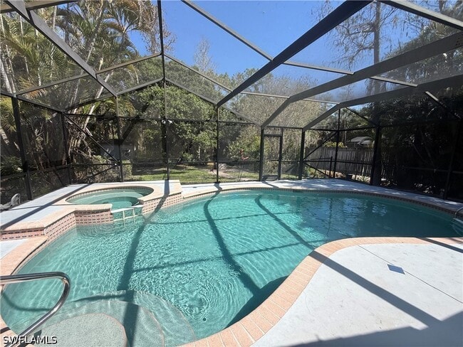 5361 Hickory Wood Dr in Naples, FL - Building Photo - Building Photo