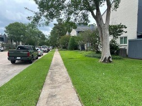 9009 Imogene St in Houston, TX - Foto de edificio - Building Photo