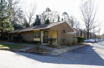 Maples at Kildaire in Cary, NC - Building Photo - Building Photo