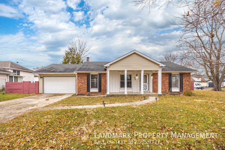 654 Cambridge Ave in Matteson, IL - Building Photo