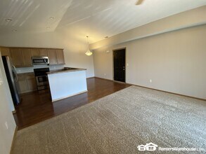 2000 Meadow Ct in Des Moines, IA - Building Photo - Building Photo