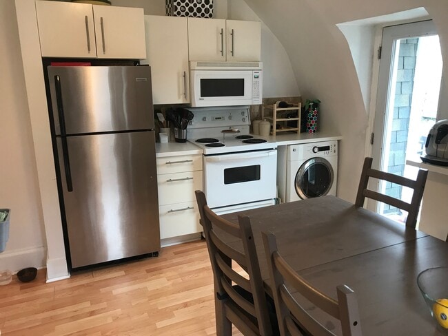 401 Daly Ave in Ottawa, ON - Building Photo - Building Photo