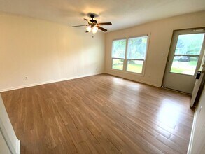 606 Nunn St in Chapel Hill, NC - Building Photo - Building Photo