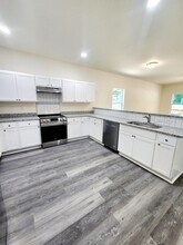 1582 Hobbs Island Rd SE in Huntsville, AL - Building Photo - Building Photo