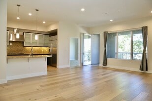 21 Gramercy in Irvine, CA - Building Photo