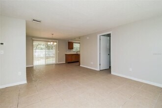 535 San Lanta Cir in Sanford, FL - Building Photo - Building Photo