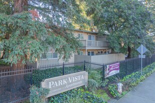 Park Vista Apartments in Pleasant Hill, CA - Building Photo