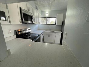 1108 Bartow Rd in Lakeland, FL - Building Photo - Building Photo