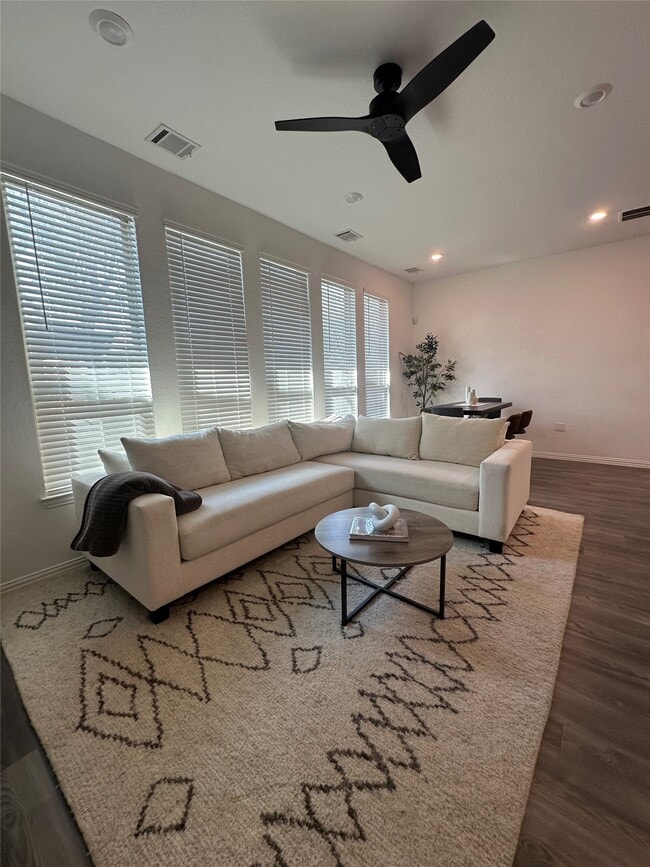 property at 4743 Glen Isle Dr