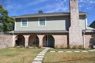 14923 Perthshire Rd in Houston, TX - Building Photo - Building Photo