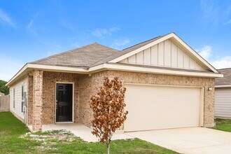 2452 Ranger Pass in Seguin, TX - Building Photo - Building Photo