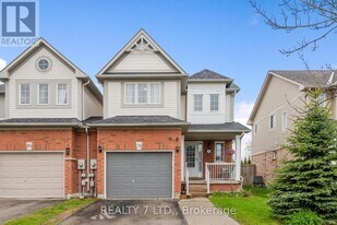 73 Bird St in Barrie, ON - Building Photo