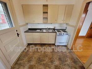 800 Chestnut St in Albany, NY - Building Photo - Building Photo
