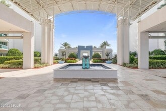 1241 Riverside Dr in Holly Hill, FL - Building Photo - Building Photo