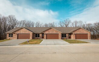 1405 St Marias St in Rolla, MO - Building Photo