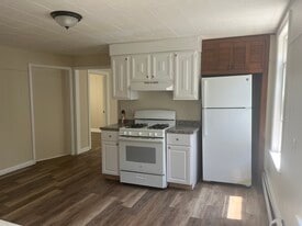43 Everard St, Unit 2 in Worcester, MA - Building Photo