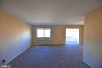 4313 Knox Rd in College Park, MD - Building Photo - Building Photo