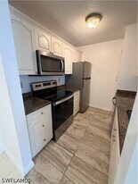 108 Santa Clara Dr in Naples, FL - Building Photo