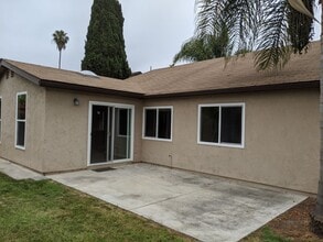 8358 Glen Vista Ct in San Diego, CA - Building Photo - Building Photo