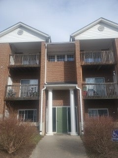258 E Plane St