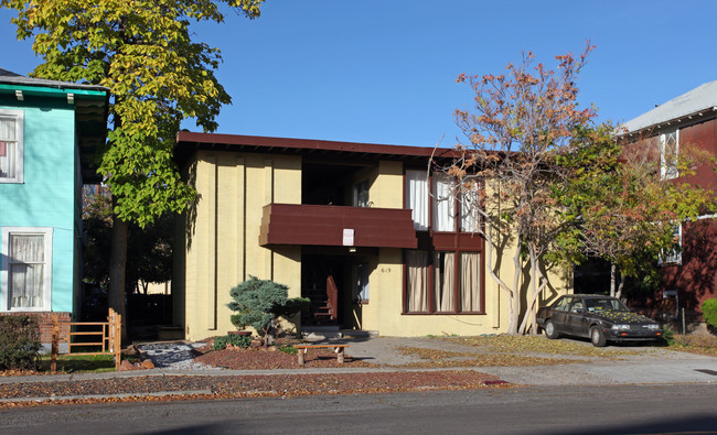 619 N Lake St in Reno, NV - Foto de edificio - Building Photo