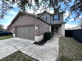 318 Pleasanton Cir in San Antonio, TX - Building Photo
