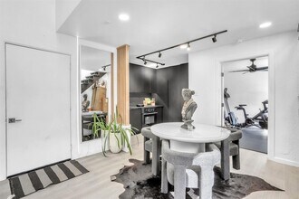 9821 Walnut St, Unit K203 in Dallas, TX - Building Photo - Building Photo