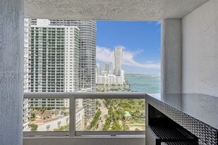 1717 N Bayshore Dr, Unit A-2547 in Miami, FL - Building Photo