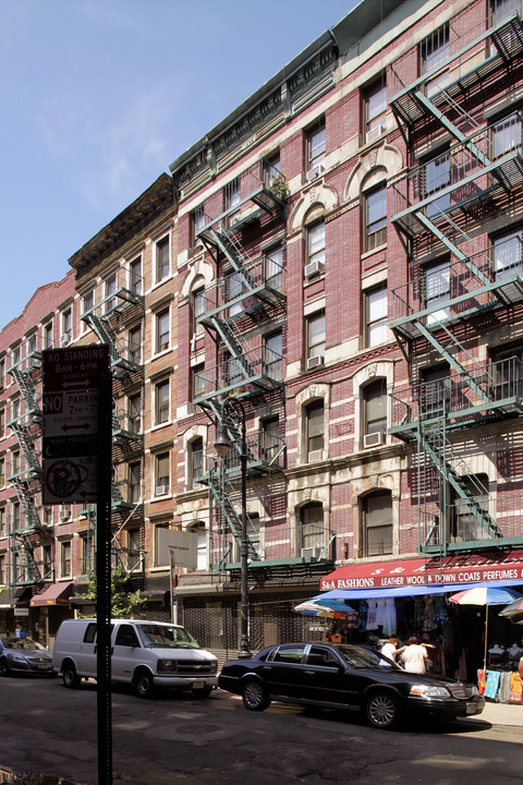 151 Orchard St in New York, NY - Foto de edificio