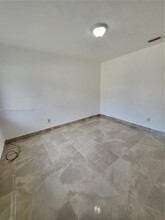 3110 NW 19th Ave in Miami, FL - Building Photo - Building Photo