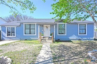 315 Winburn Ave in Schertz, TX - Building Photo
