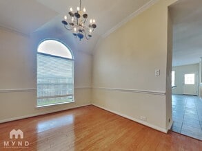 3009 Fallbrook Ct in Pearland, TX - Foto de edificio - Building Photo