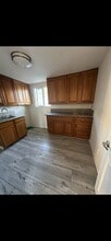 1026 E 42nd Pl. in Los Angeles, CA - Building Photo - Building Photo