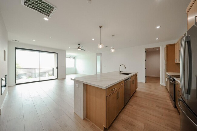15006 N Ivory Dr in Fountain Hills, AZ - Foto de edificio - Building Photo