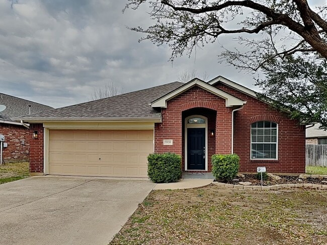 property at 5920 Paloma Blanca Dr