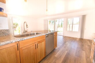 4343 Caminito Del Diamante in San Diego, CA - Building Photo - Building Photo