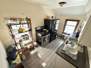 203 Maple St in Burlington, VT - Building Photo - Building Photo