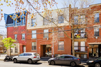 870-890 Charlevoix Rue in Montréal, QC - Building Photo - Building Photo