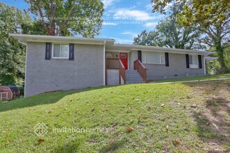 2398 Lilla Cir SW in Atlanta, GA - Building Photo - Building Photo