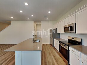 1068 Grafton Ridge Dr in Eustis, FL - Building Photo - Building Photo