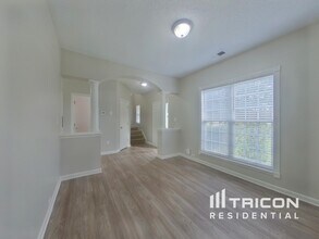 4643 Fox Thorne Dr in Charlotte, NC - Building Photo - Building Photo