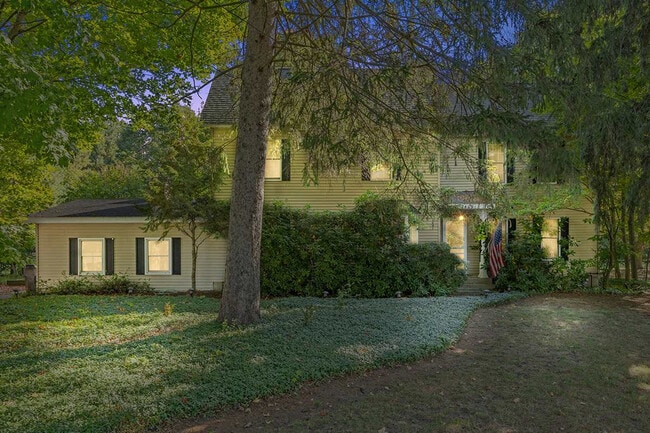 3409 Elizabeth St in Saugatuck, MI - Building Photo - Building Photo