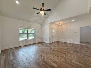 11 Langholm Ln in Bella Vista, AR - Building Photo - Building Photo