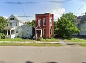 309 W Clinton St, Unit 1 in Elmira, NY - Building Photo