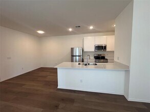 302 Aaran Way in Yukon, OK - Building Photo - Building Photo