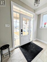 541 Hyssop St in Ottawa, ON - Building Photo - Building Photo